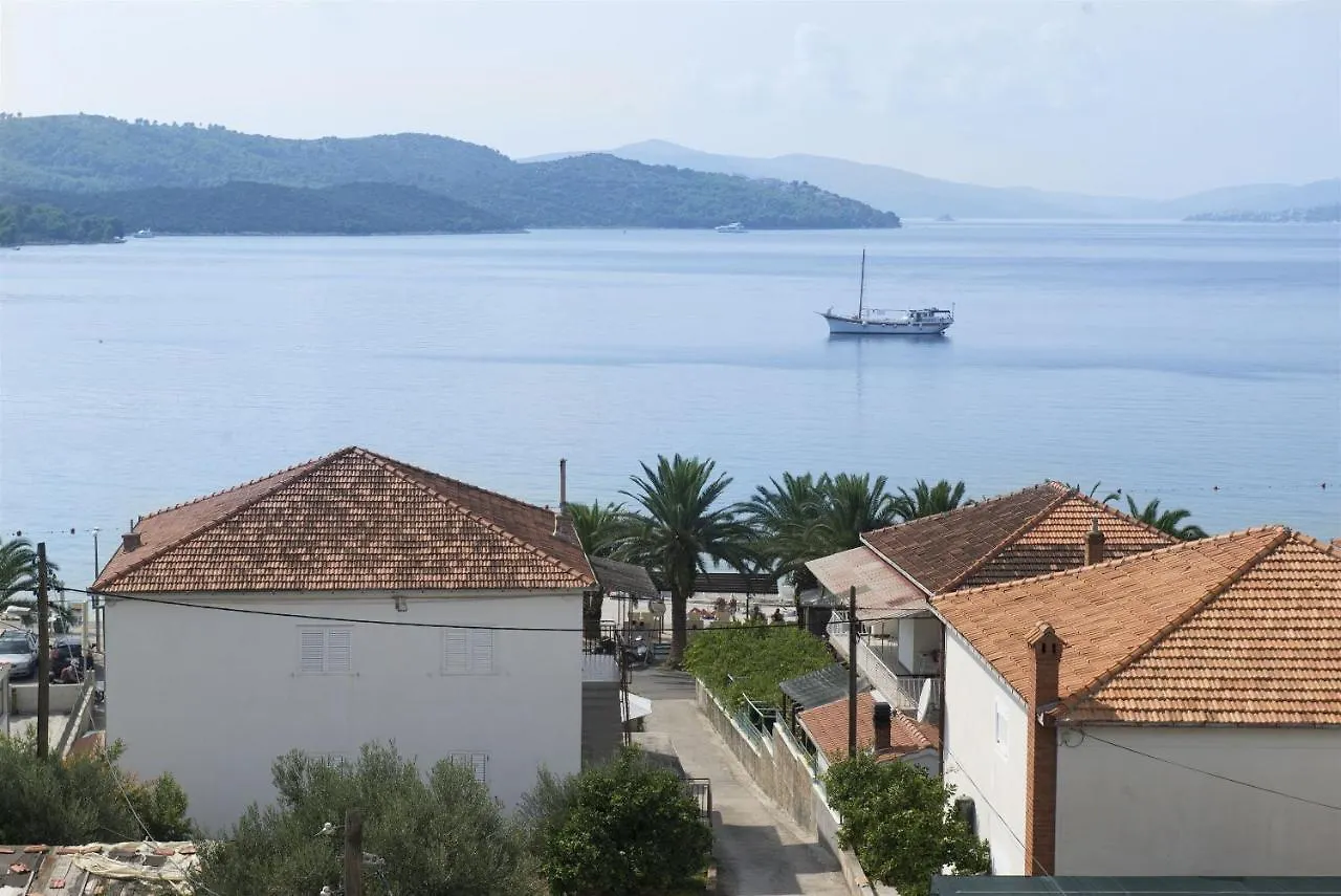 Apartments Meri Trogir Kroatien
