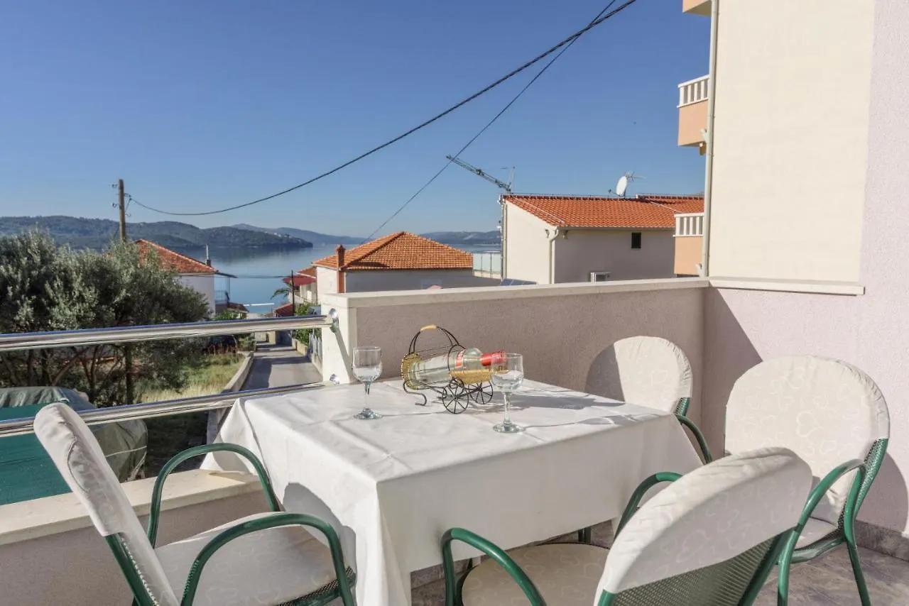Apartments Meri Trogir