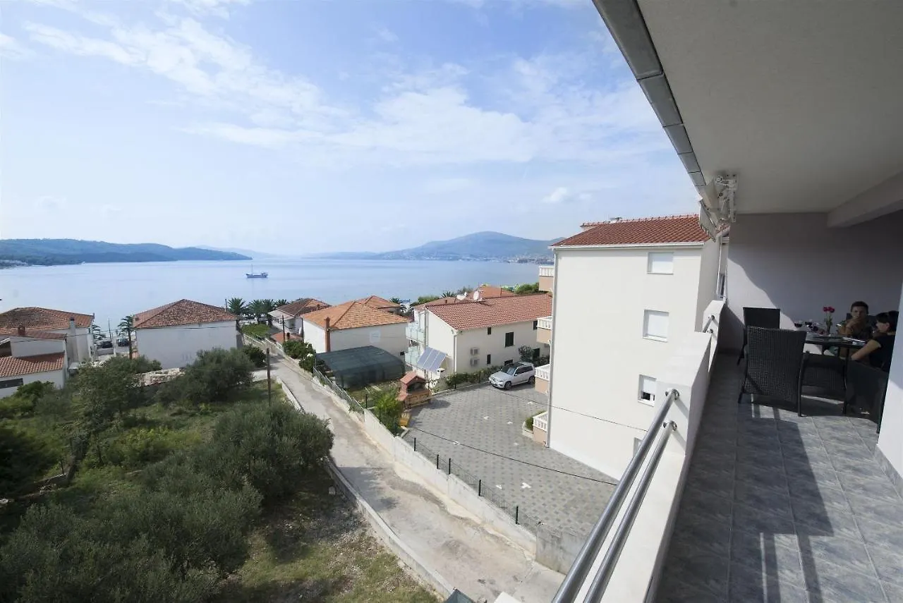 Apartments Meri Trogir