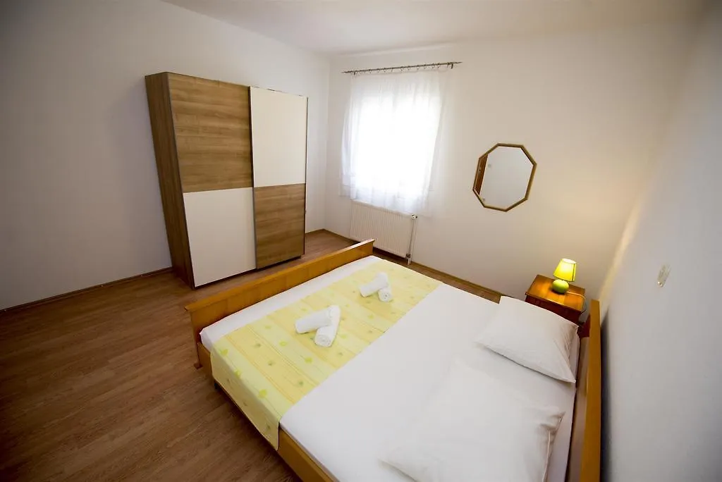 Apartments Meri Trogir